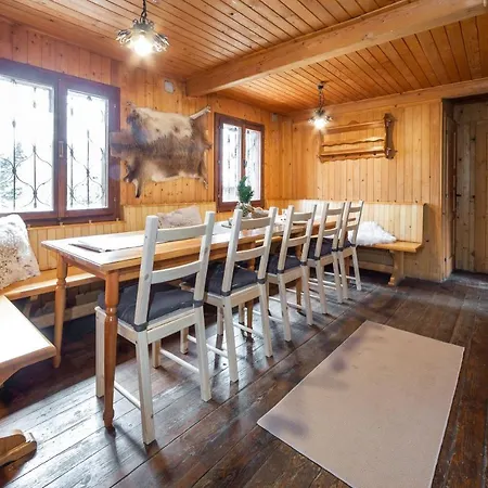 Neza Velika Planina Alpehytte *