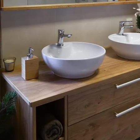 Brvnara Neza Velika Planina